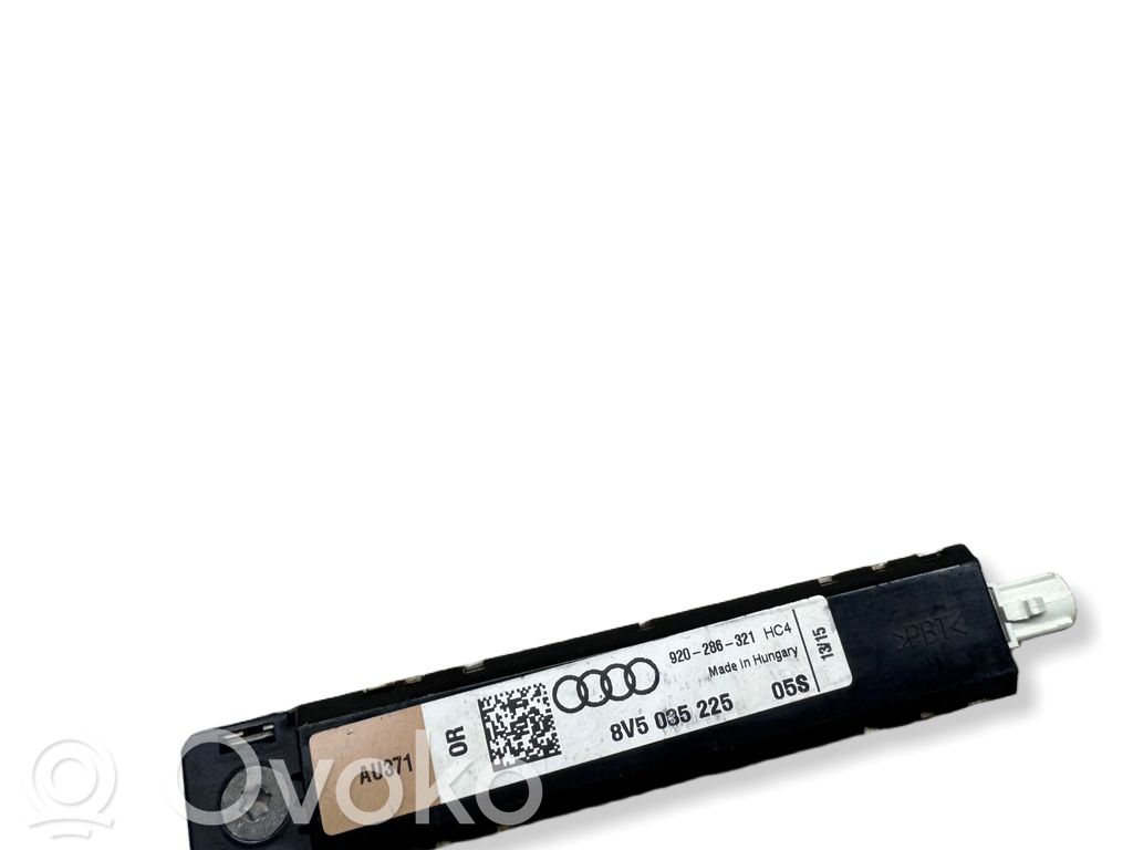 Audi A3 S3 8V Antenos stiprintuvas 