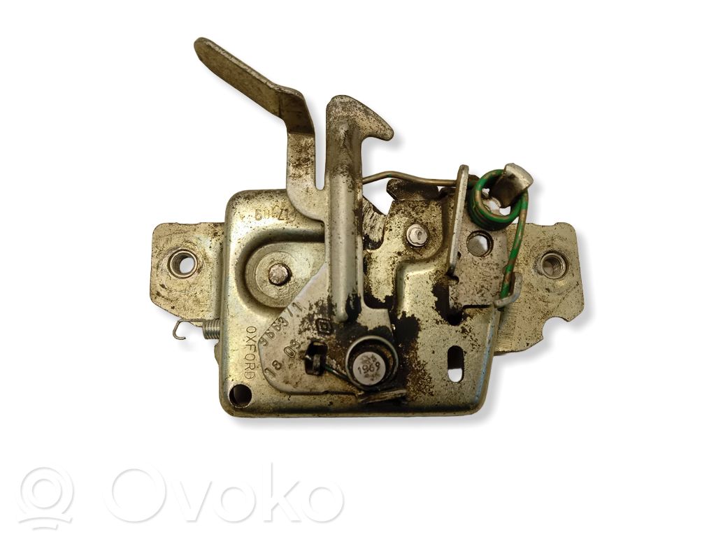 Renault Clio III Engine bonnet/hood lock/catch 