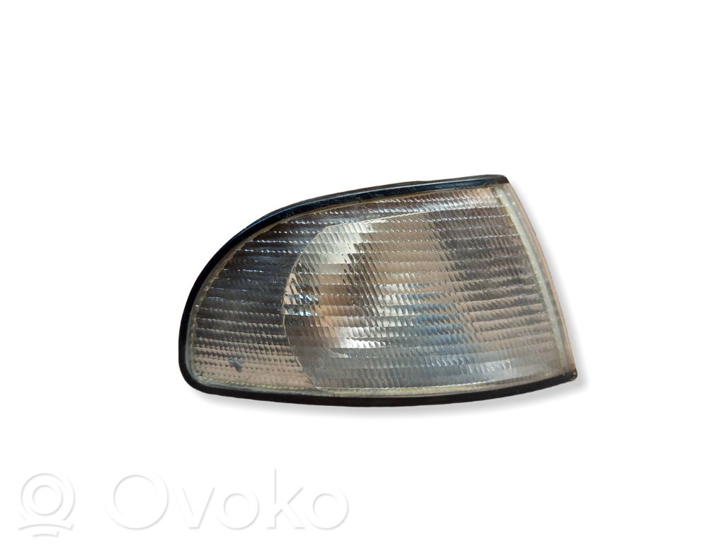 Audi A4 S4 B5 8D Front indicator light 