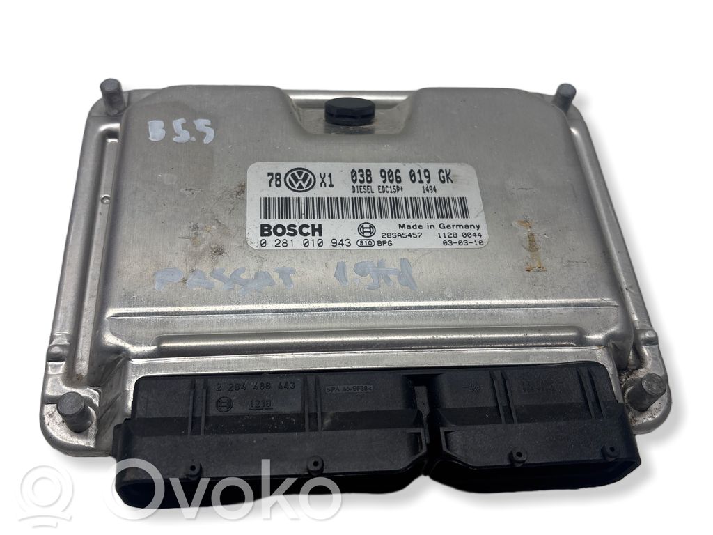 Volkswagen PASSAT B5.5 Unitate/modul de control motor 