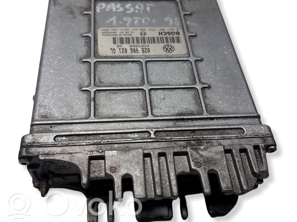 Volkswagen PASSAT B5 Engine control unit/module 