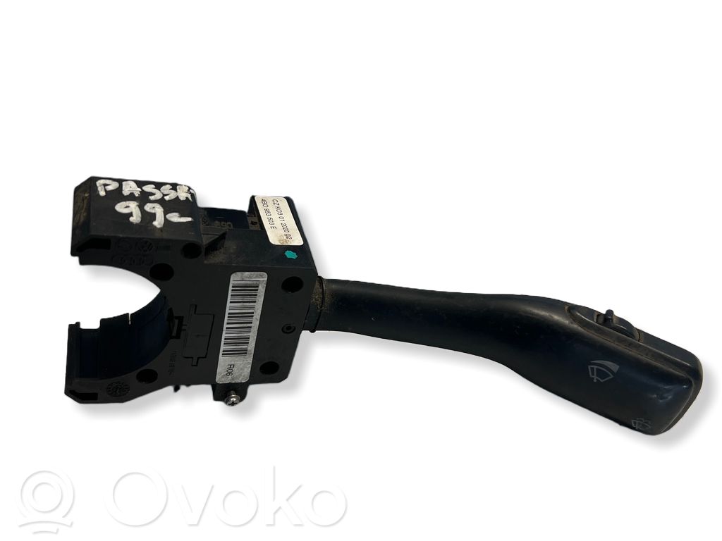 Volkswagen PASSAT B5 Leva/interruttore dell’indicatore di direzione e tergicristallo 