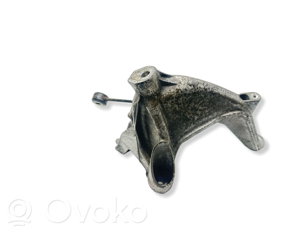 Audi A5 Engine mounting bracket 