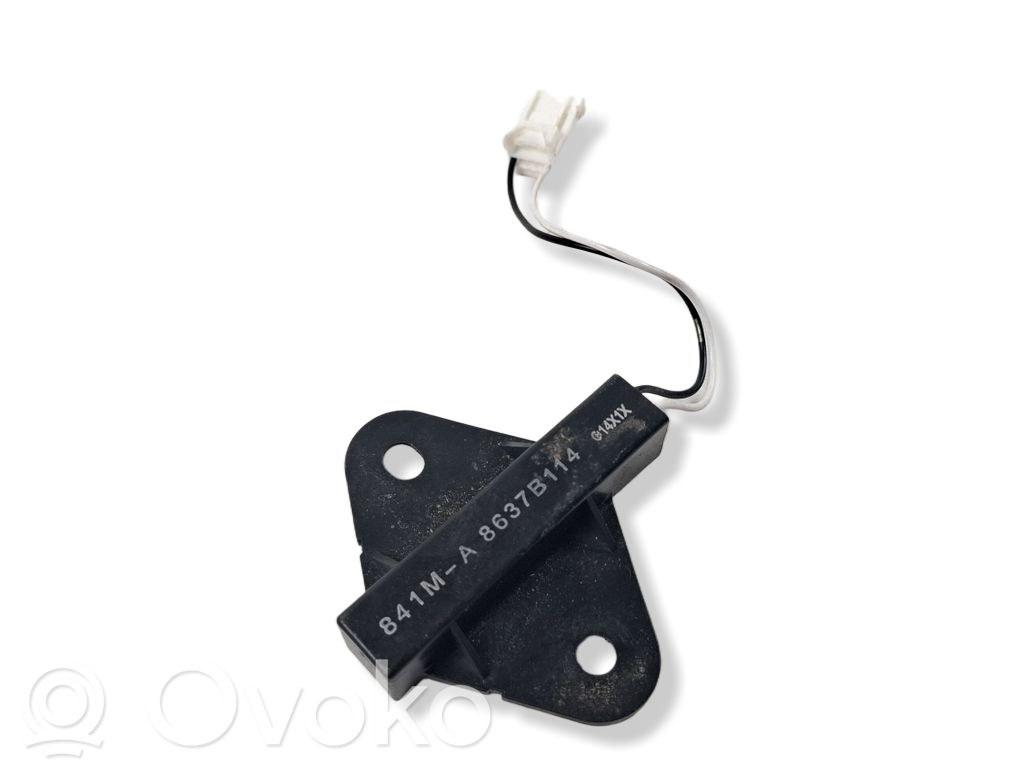 Mitsubishi Outlander Aerial antenna amplifier 