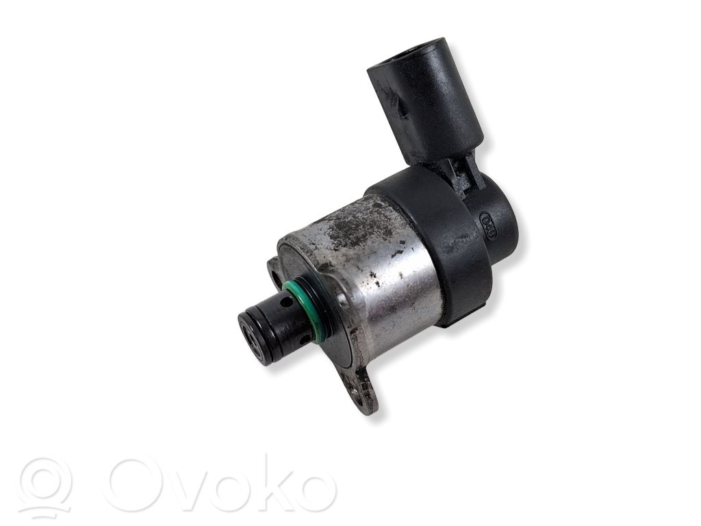 BMW 3 E90 E91 Fuel pressure sensor 