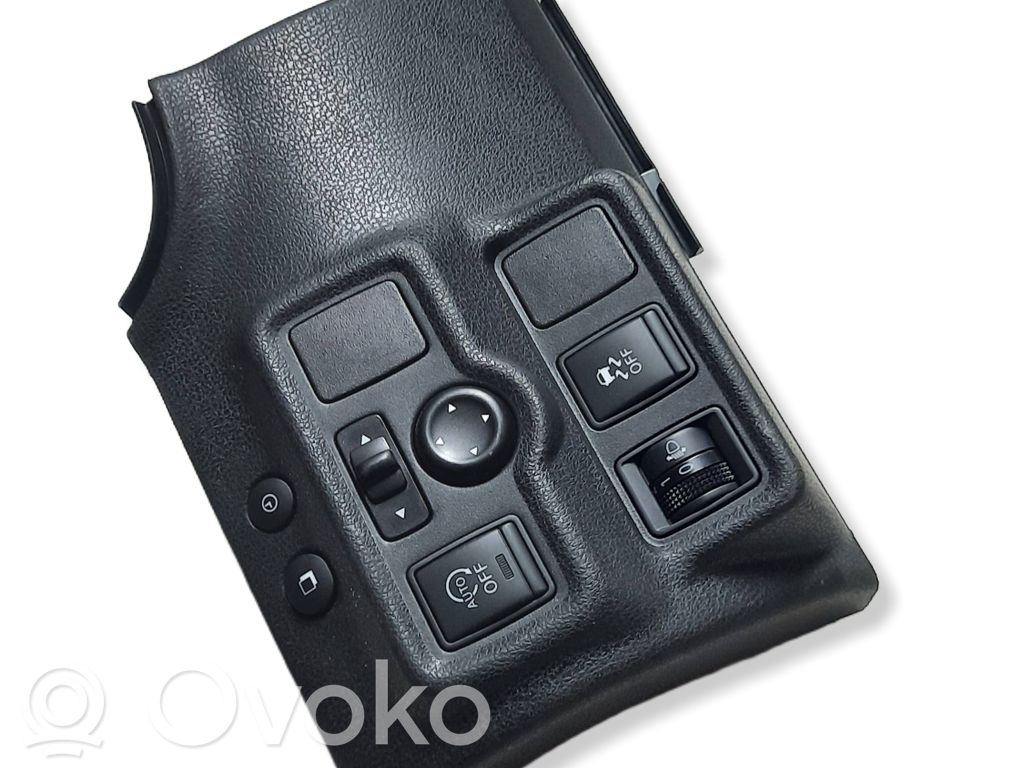 Nissan Note (E12) A set of switches 