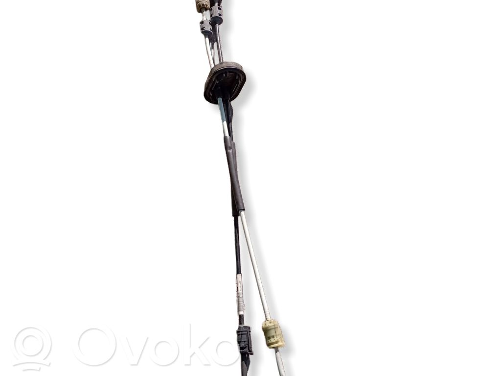 Opel Insignia A Gear shift cable linkage 