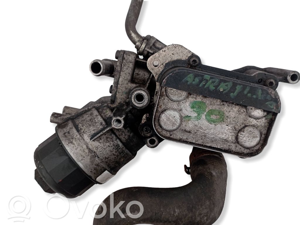 Opel Astra J Radiator ulei motor 