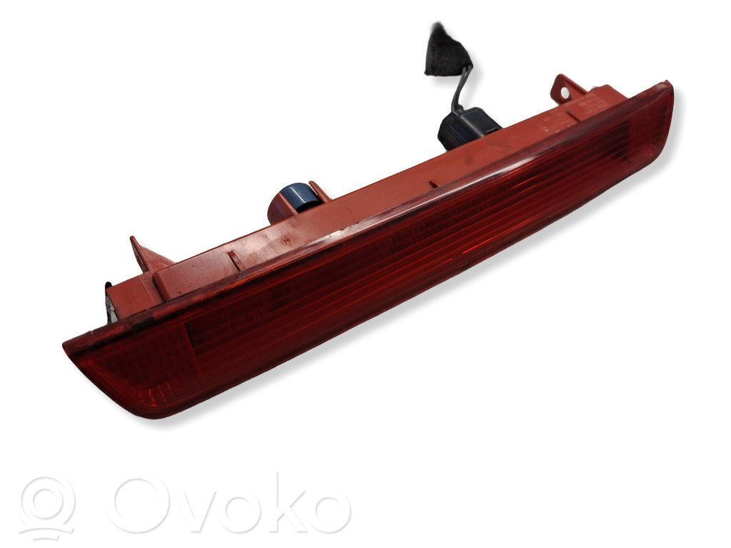 Renault Kadjar Third/center stoplight 
