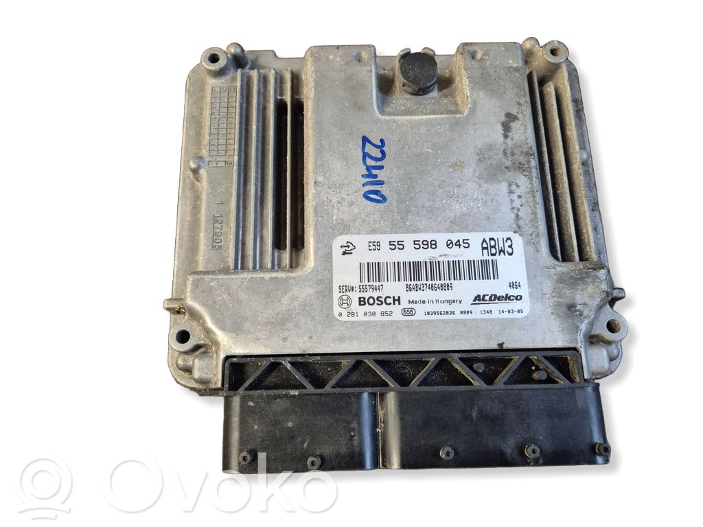 Opel Astra J Engine control unit/module 
