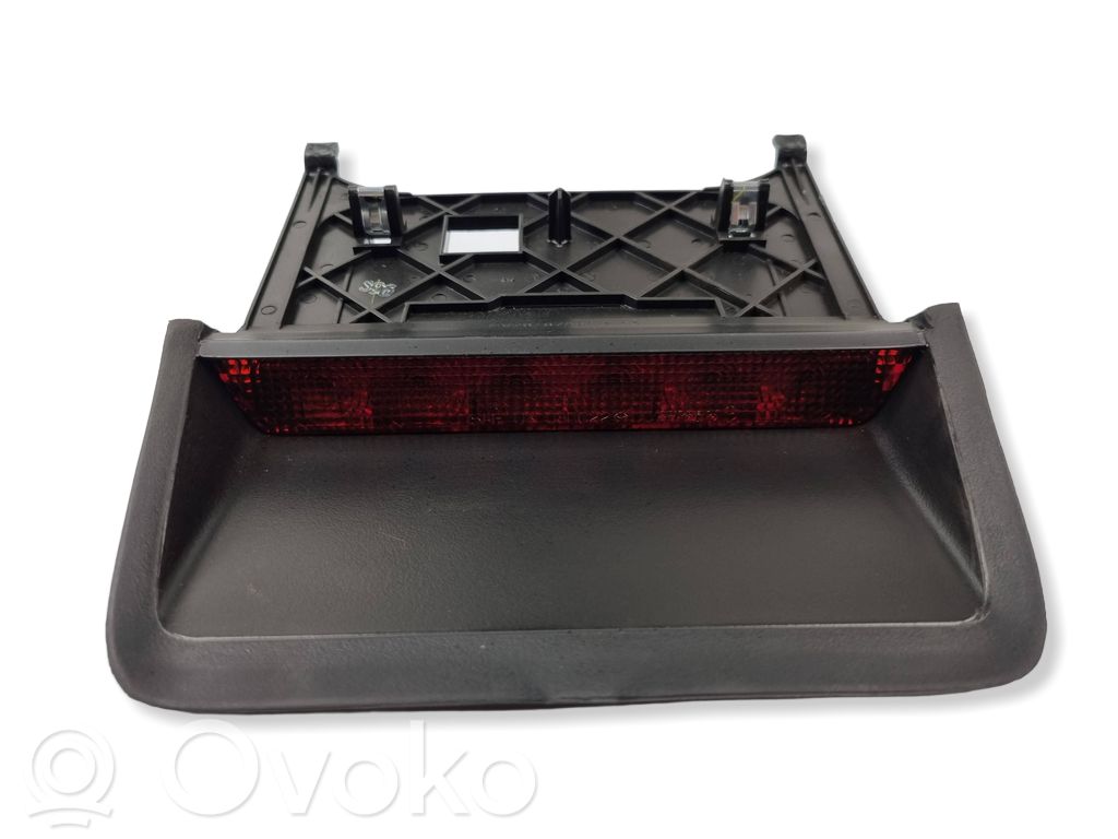 Dodge Challenger Third/center stoplight 