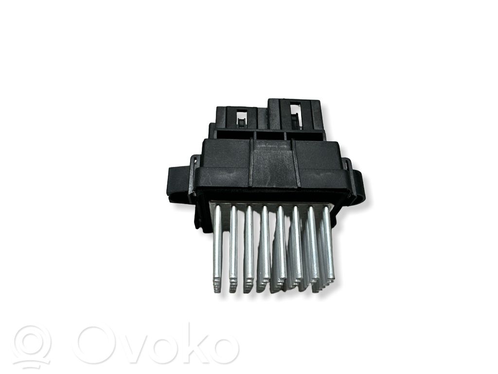 Opel Astra K Heater blower motor/fan resistor 