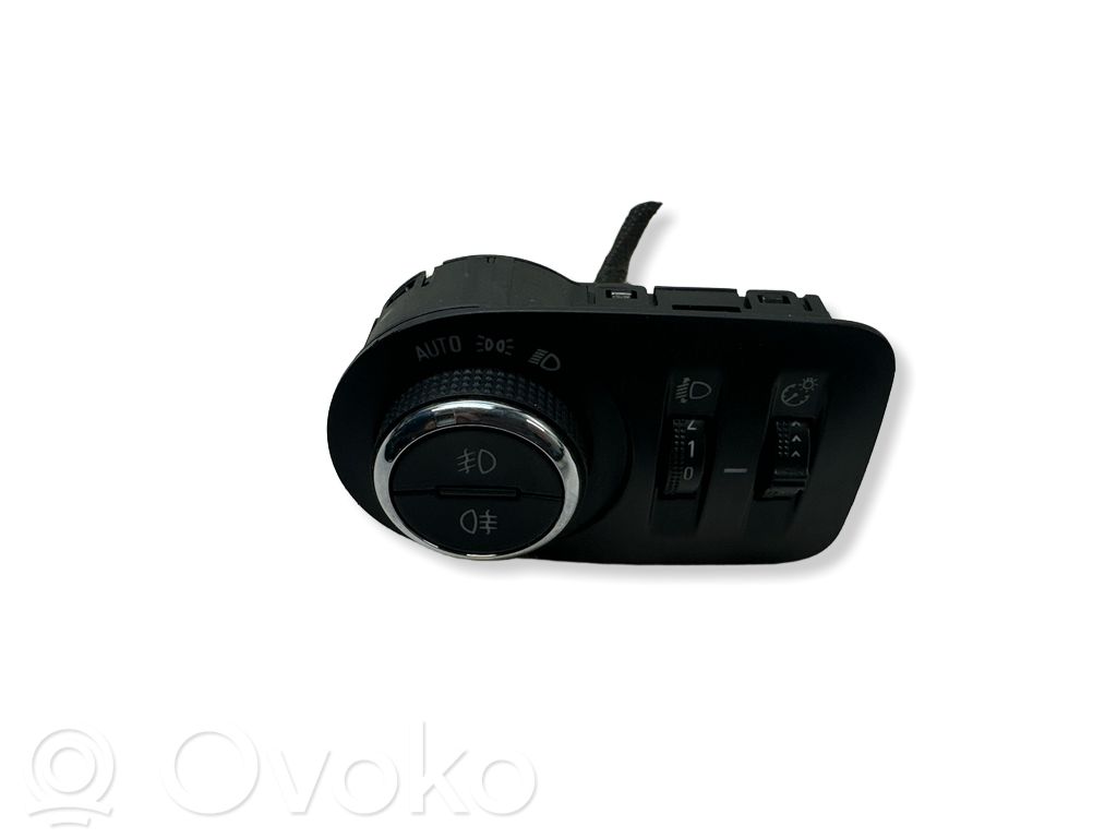 Opel Astra K Interruptor de luz 