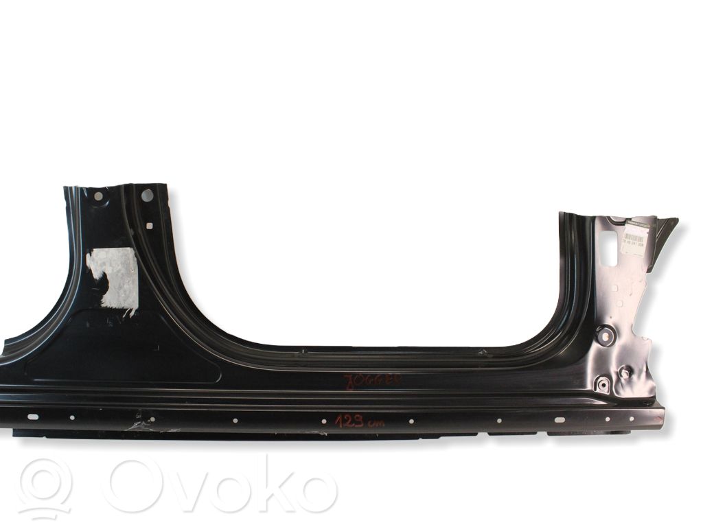 Panel lateral delantero   764504105R