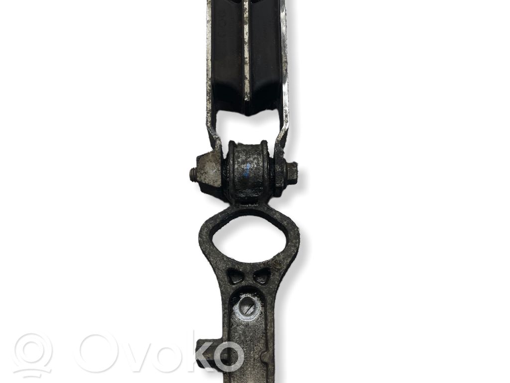 Volvo XC60 Engine mount bracket 