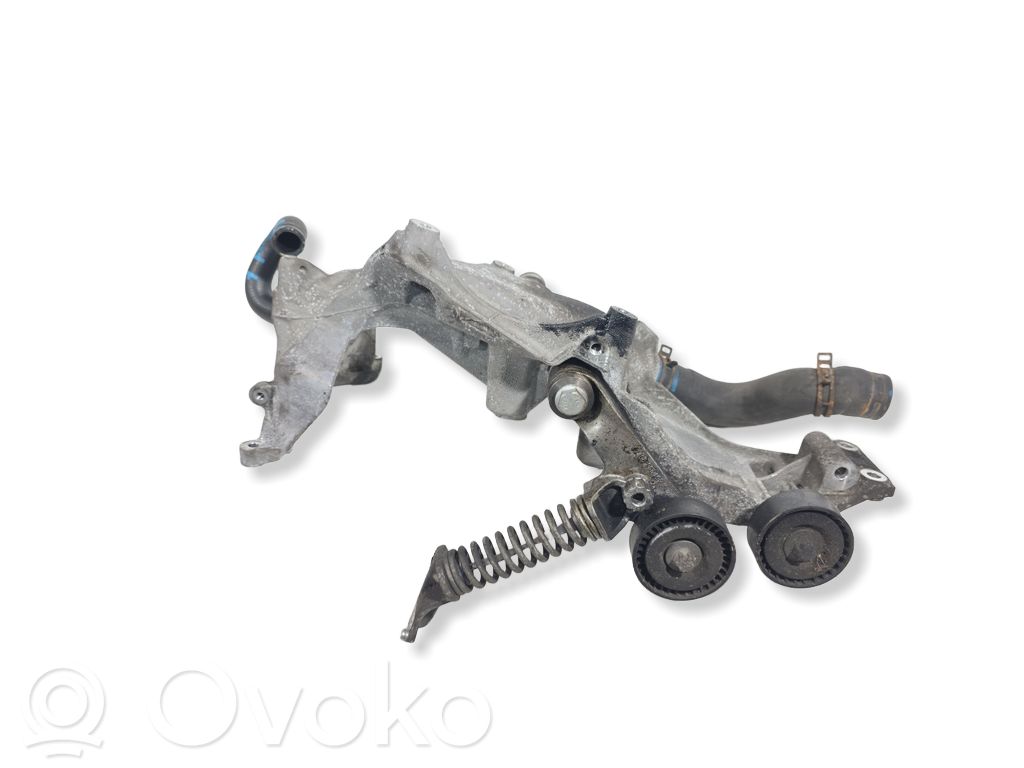 Mercedes-Benz B W246 W242 Generator/alternator bracket 