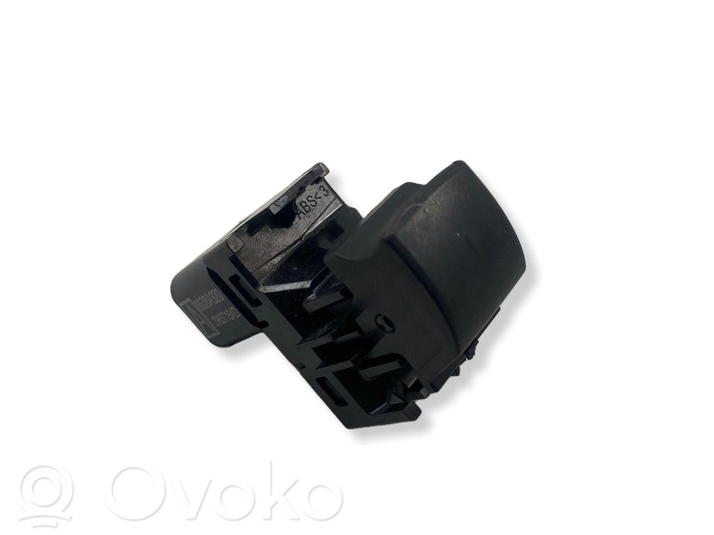 Mitsubishi L200 Electric window control switch 