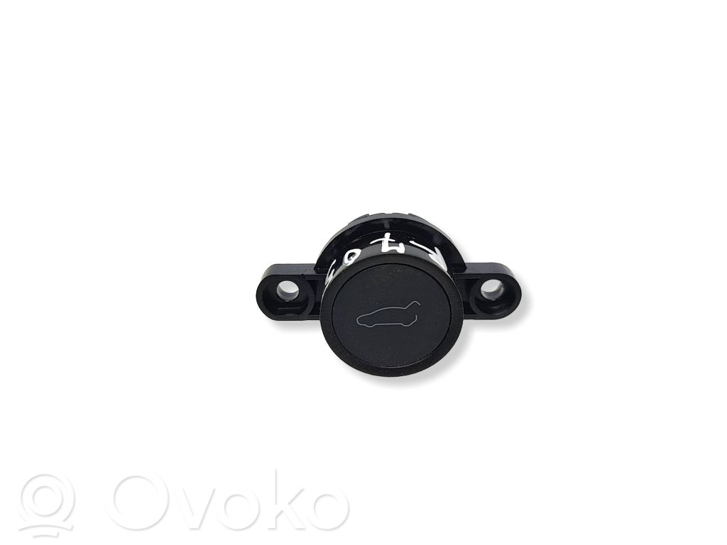 Tailgate/boot open switch button   150190700C,8222721025658,30171716