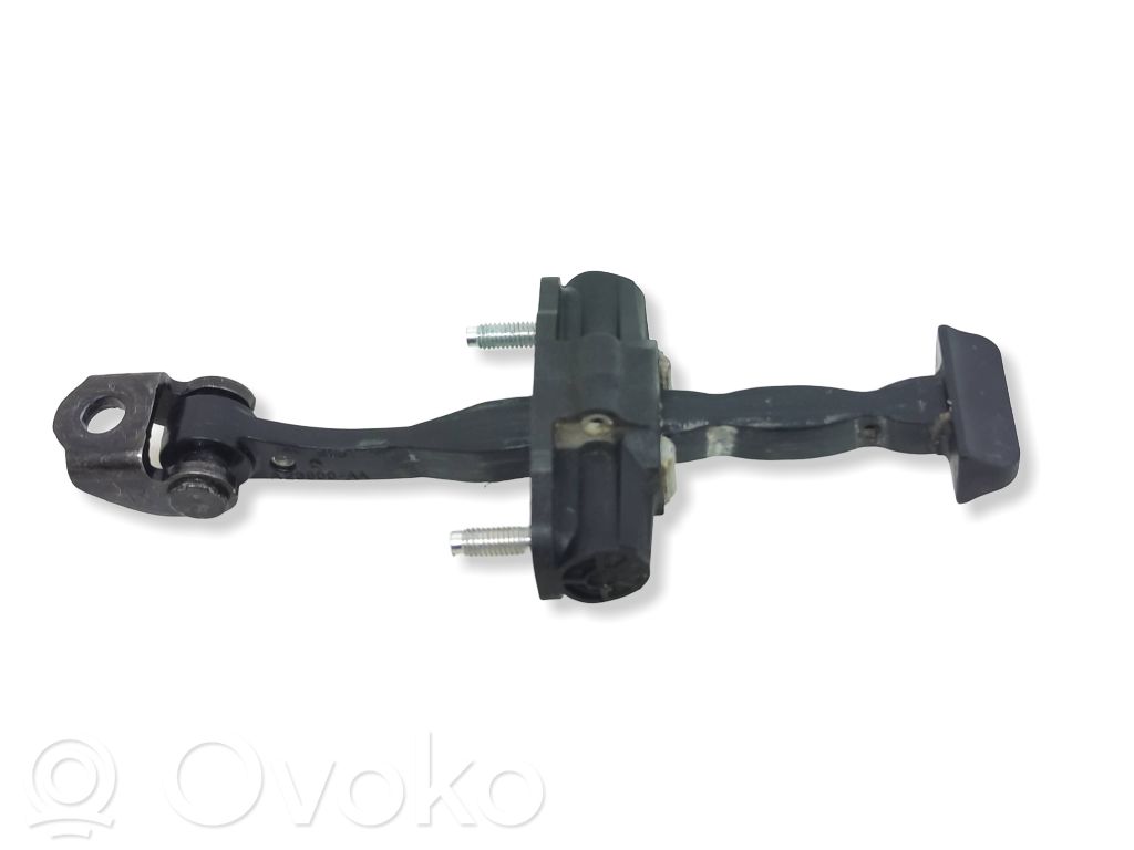 Ford Focus Etuoven pidätin 