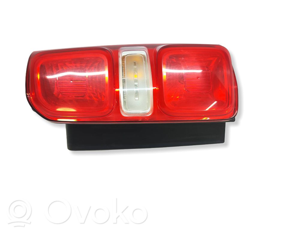 Toyota Proace Rear/tail lights 