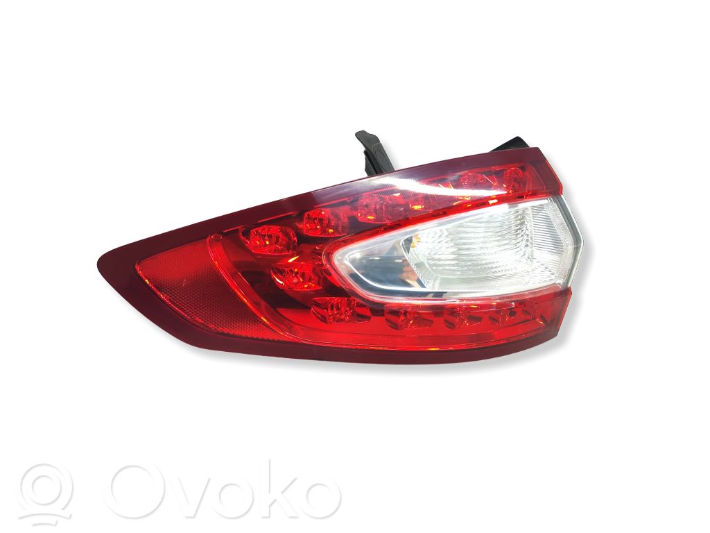 Ford Mondeo MK V Lampa tylna 