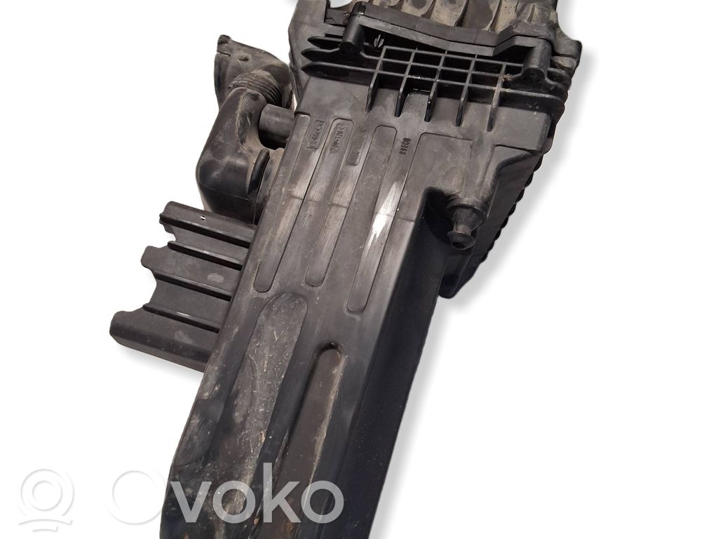 Ford B-MAX Air filter box 