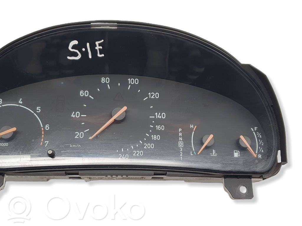 Saab 9-5 Nopeusmittari (mittaristo) 