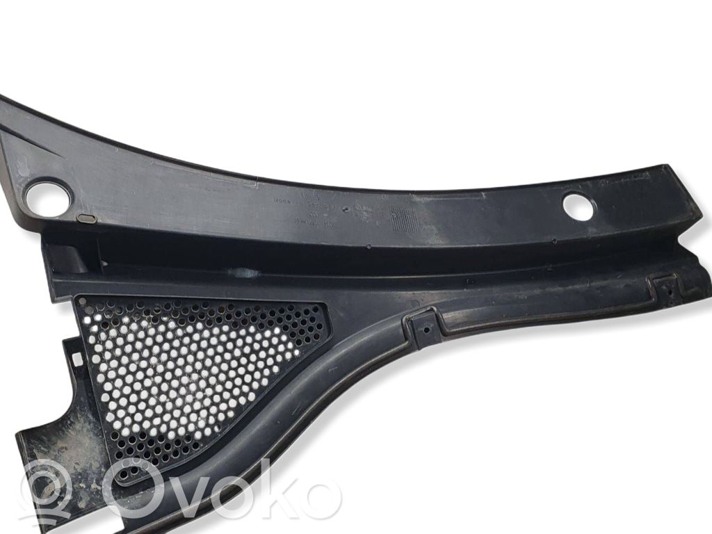 Volkswagen Tiguan Wiper trim 