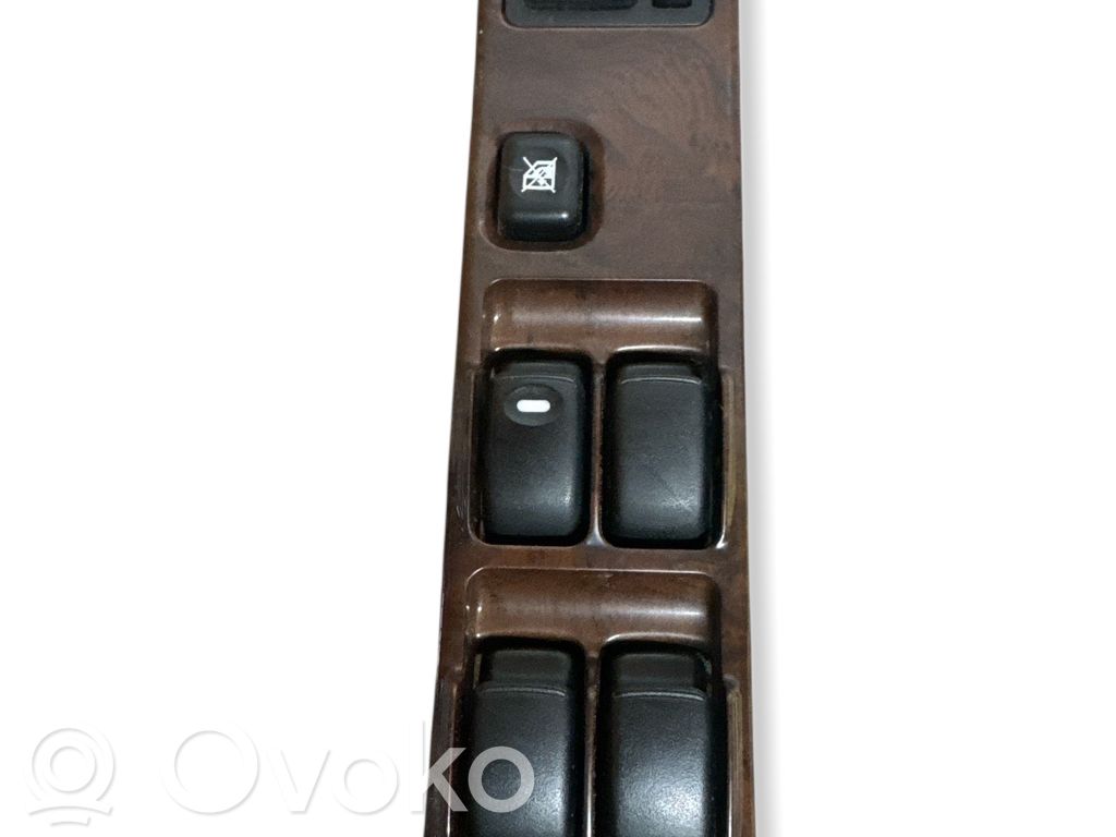 Mitsubishi Pajero Sport II Przyciski szyb 