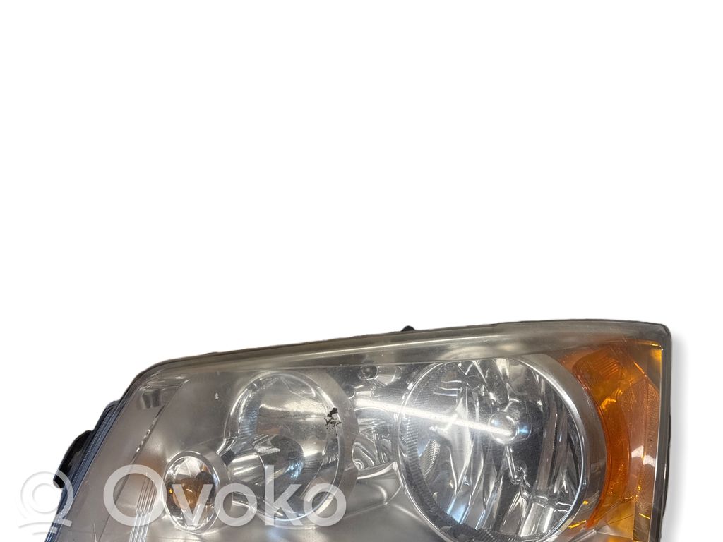 Chrysler Grand Voyager V Lampa przednia 