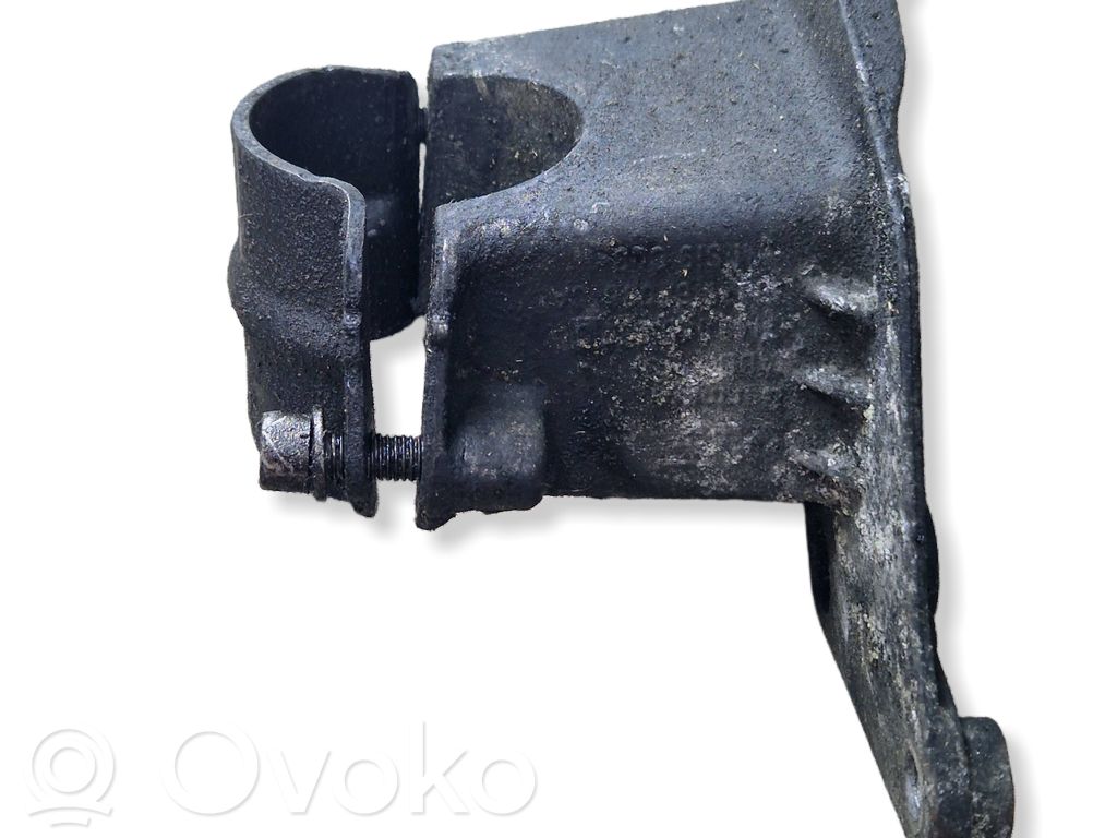 Volkswagen Sharan Intercooler pipe mounting bracket 