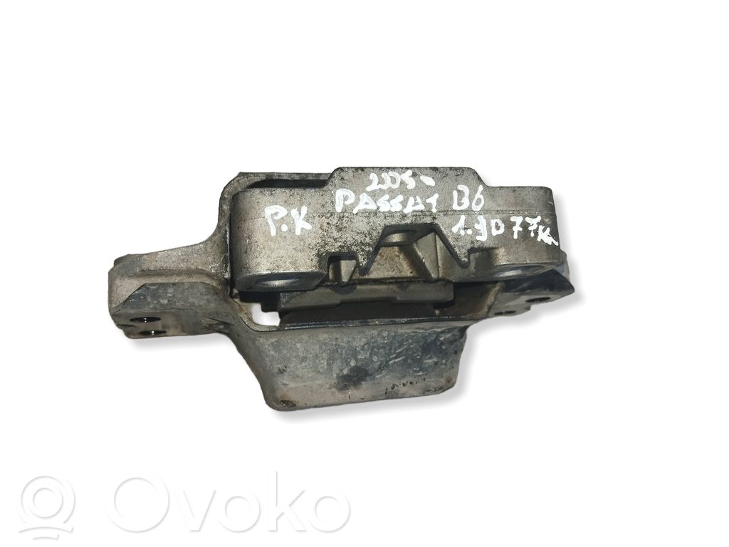 Engine mount bracket   3C0199555