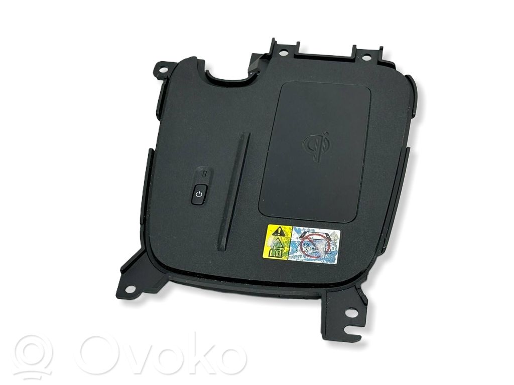 Toyota Yaris Cross Wireless charging module 