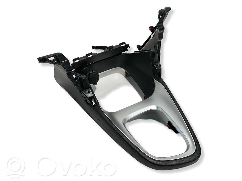 Toyota Yaris Cross Autres éléments de console centrale 