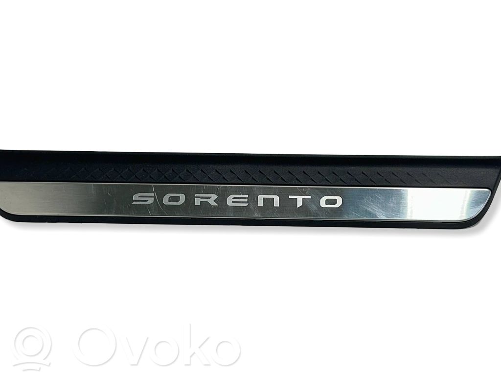 KIA Sorento IV Front sill trim cover 