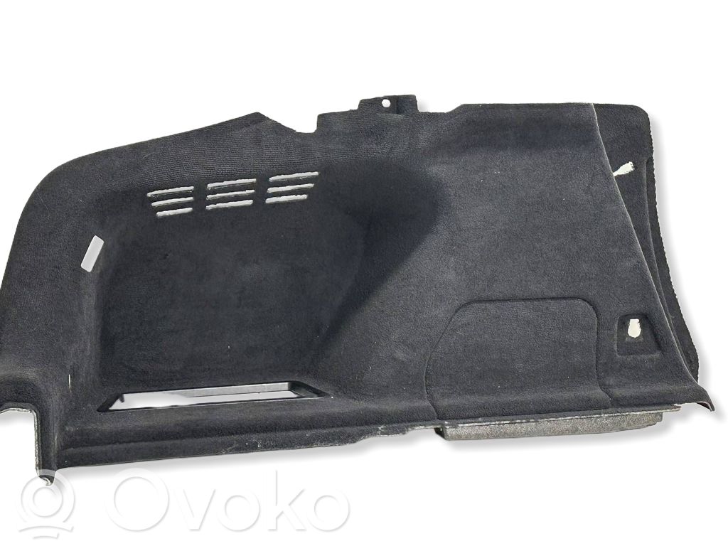 BMW i4 Apatinis, bagažinės šono, apdailos skydas 