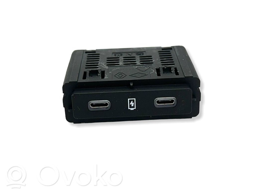 Renault Megane E-Tech USB socket connector 