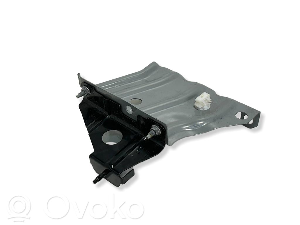 Renault Megane E-Tech Fender mounting bracket 