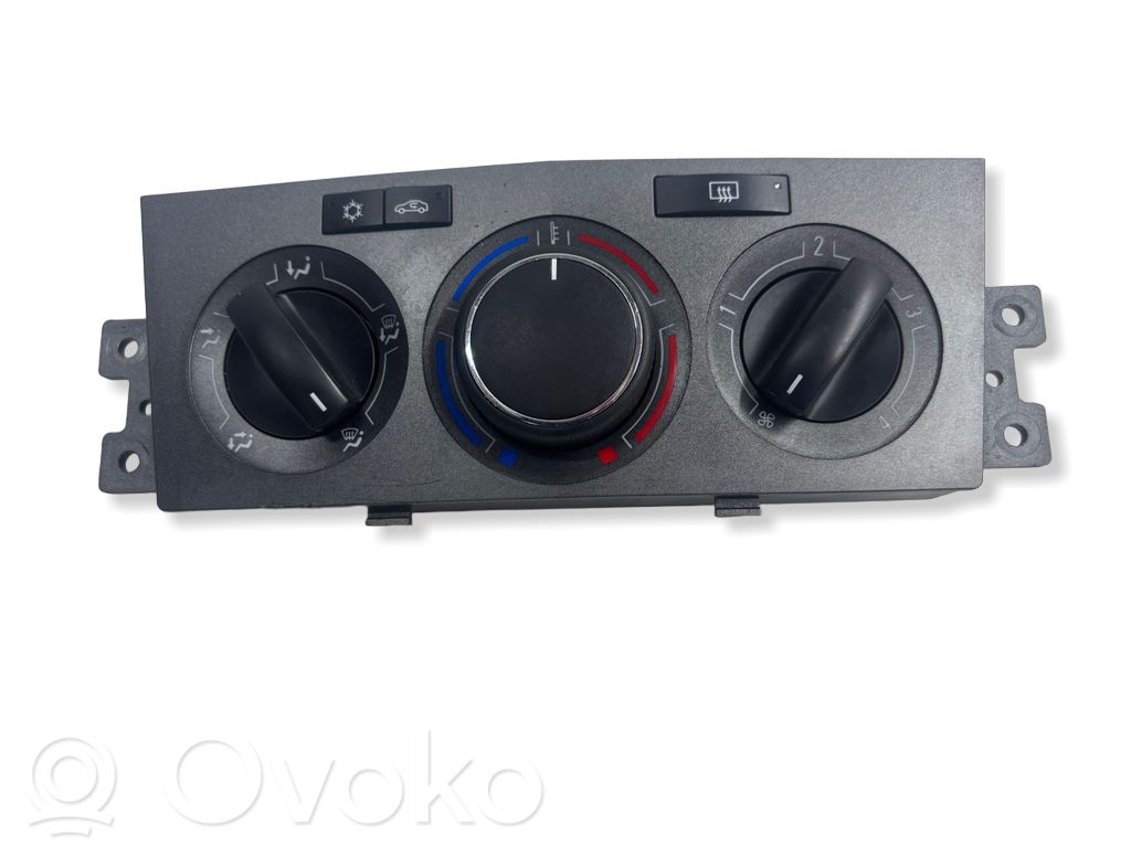 Opel Antara Climate control unit 