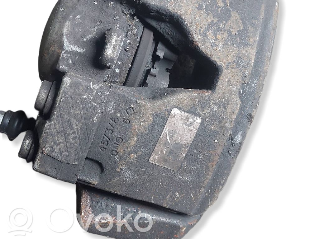 Audi A6 S6 C6 4F Zacisk hamulcowy przedni 