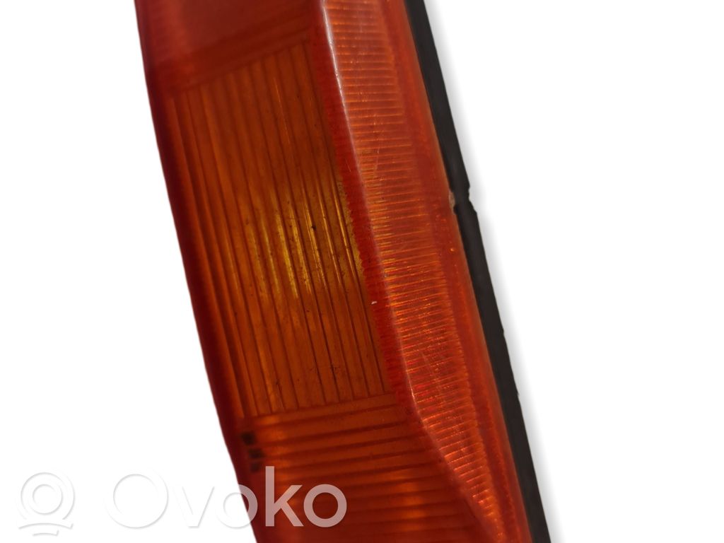 Seitenblinker   2106326070