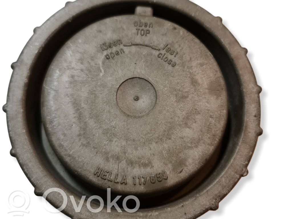 Volvo 440 Osłona żarówki lampy przedniej 