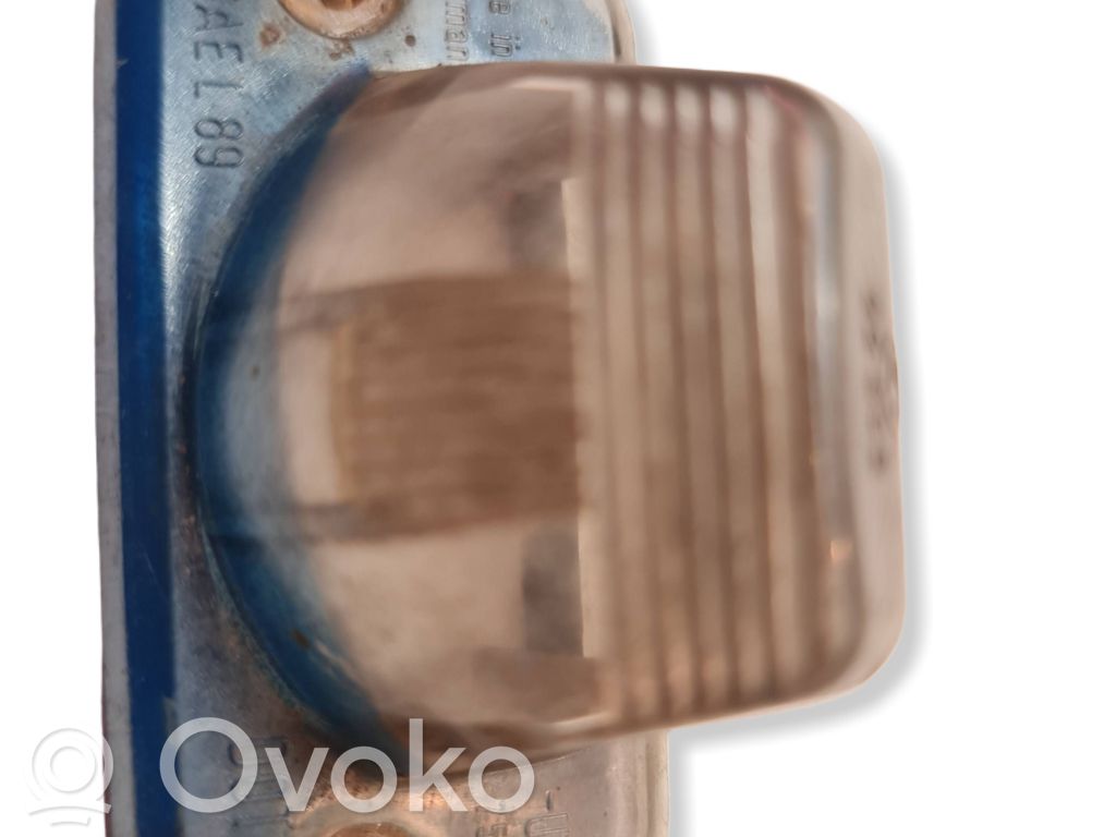 Volkswagen Transporter - Caravelle T4 Lampa oświetlenia tylnej tablicy rejestracyjnej 