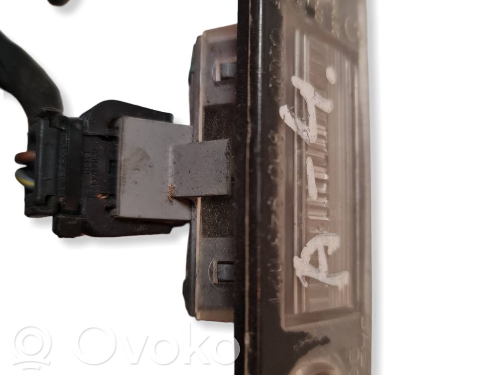 Audi A4 S4 B5 8D Éclairage de plaque d'immatriculation 
