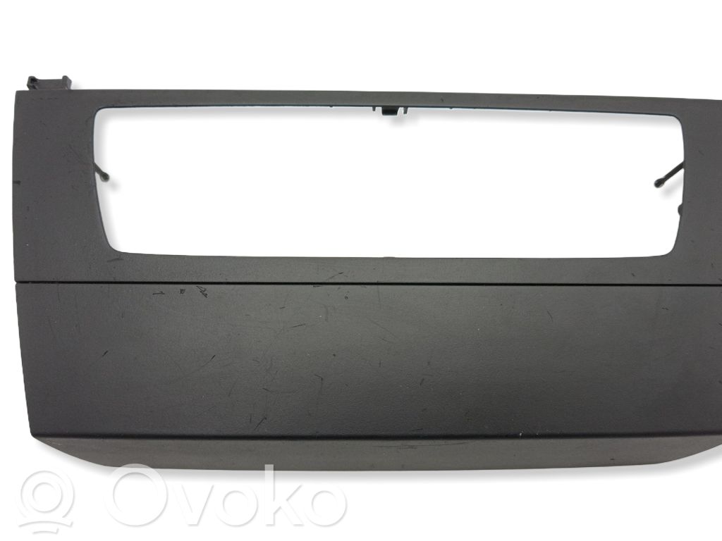 BMW 3 E90 E91 Moldura de la unidad delantera de radio/GPS 