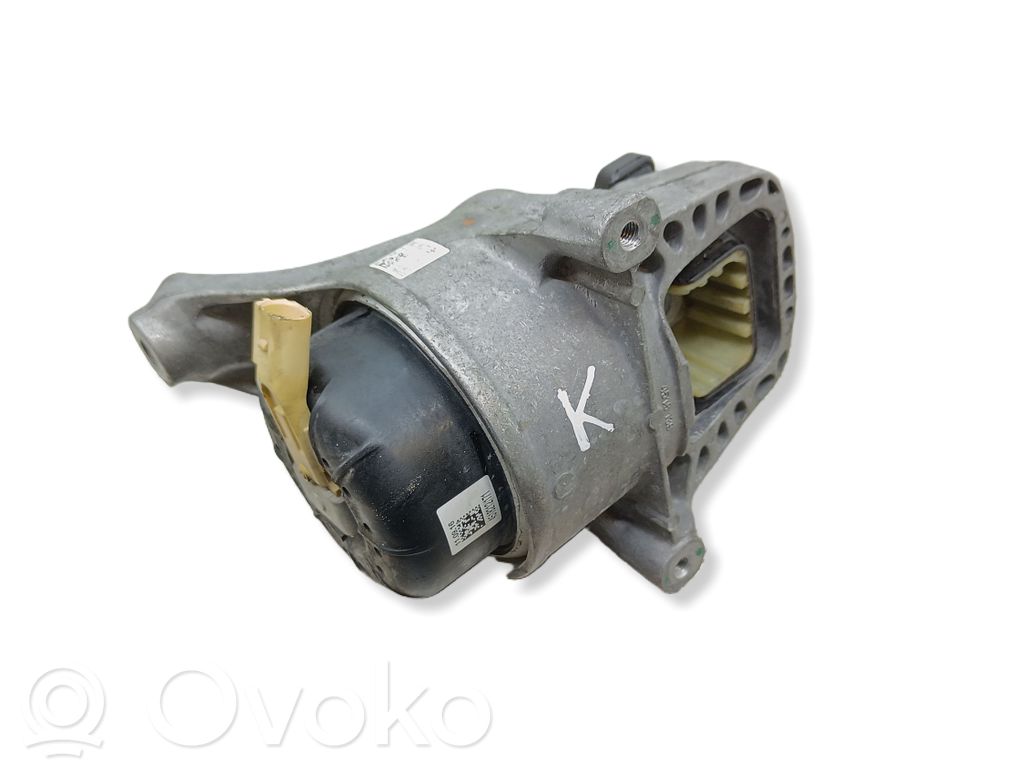 Engine mount bracket   8W0199371BH