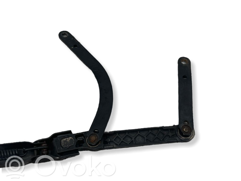BMW 5 E60 E61 Front wiper blade arm 