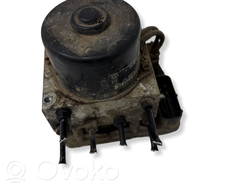 Audi A3 S3 8L ABS Pump 