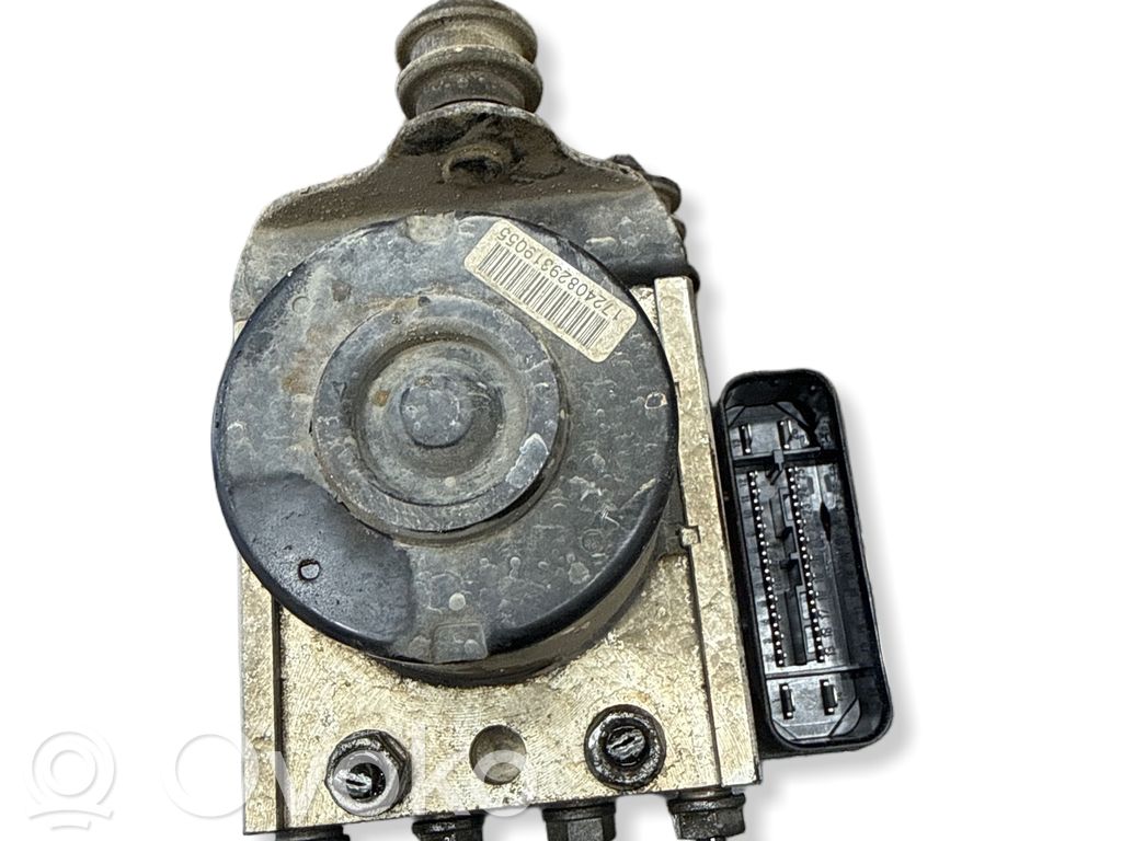 Volkswagen Golf V ABS Pump 