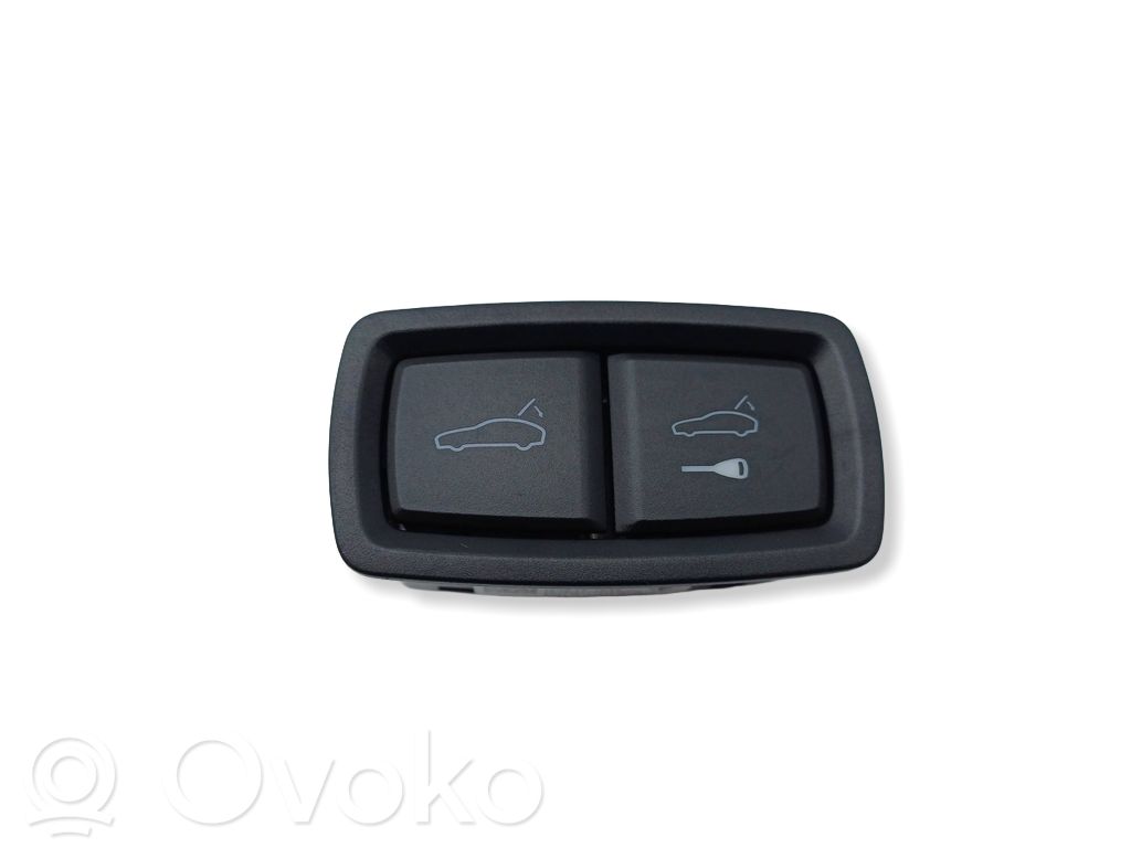 Tailgate/boot open switch button   7PP959832J